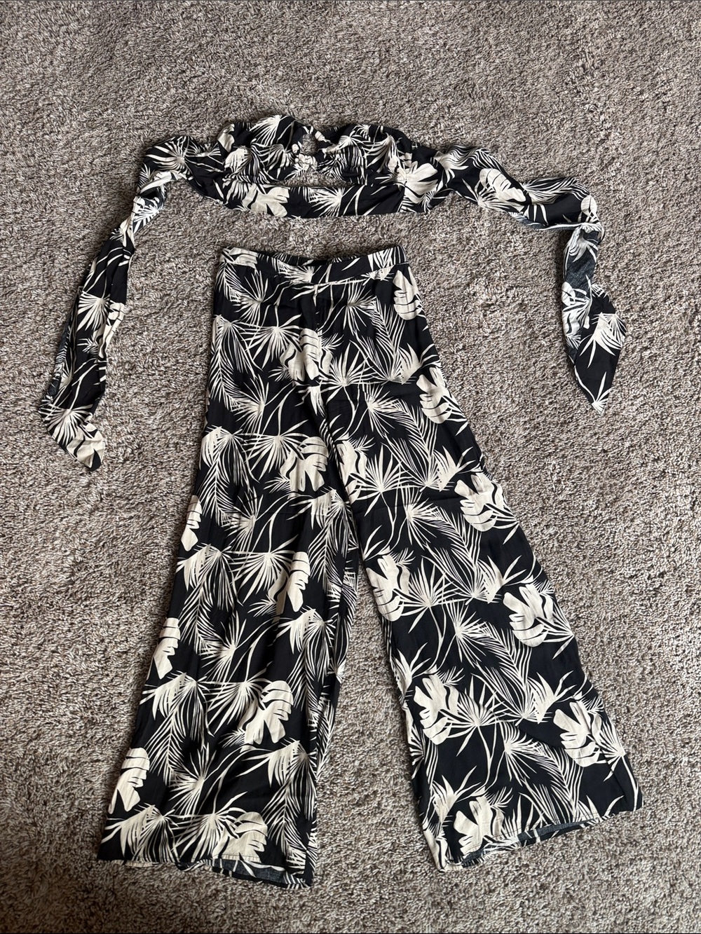 High-Waist Wide Leg Floral Print Pants - Black & Cream